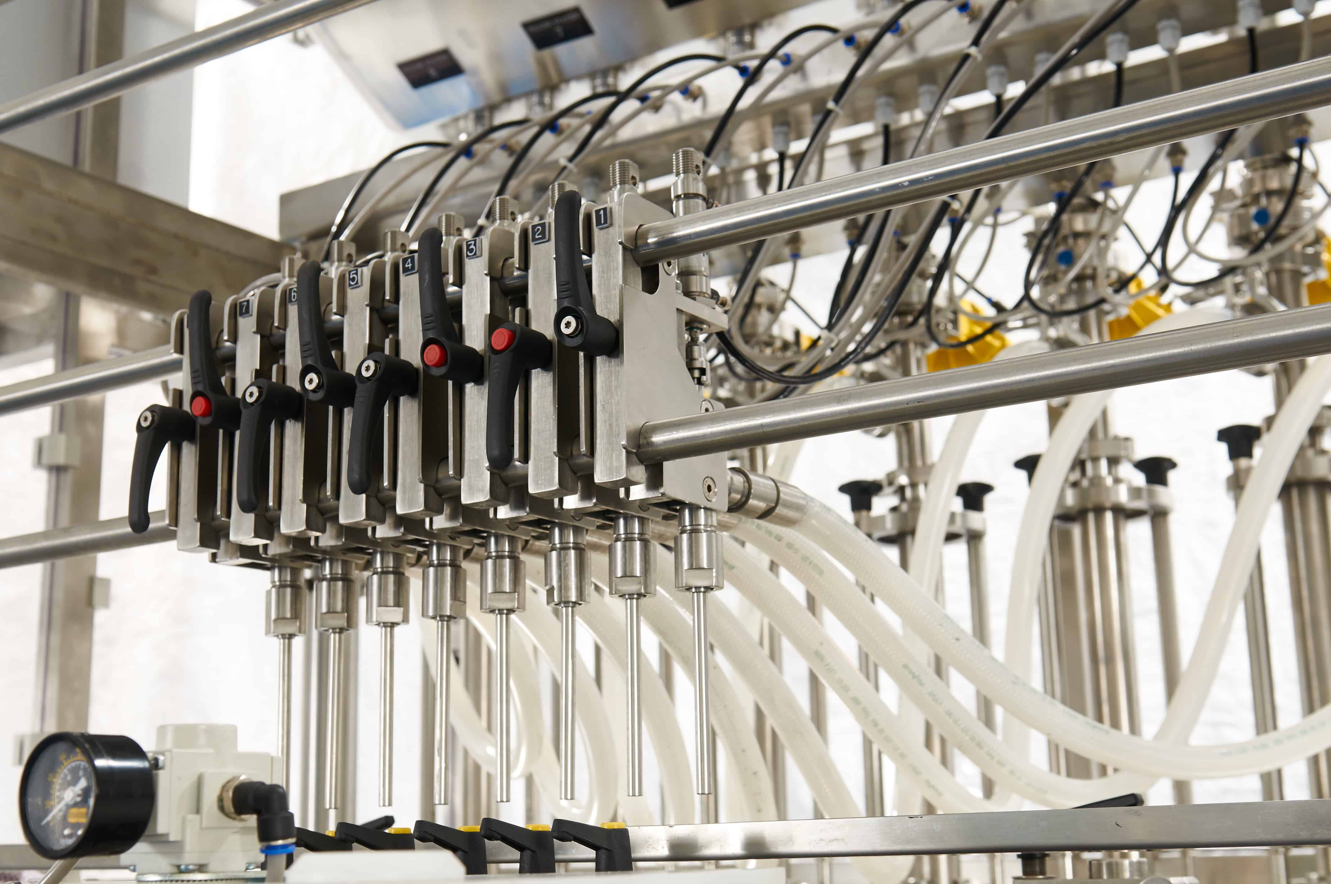 How To Choose The Right Liquid Filling Machine For Your Project